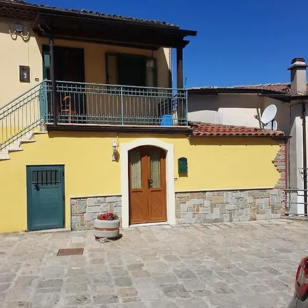 La Triana Apartment